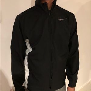 Nike Dry Fit windbreaker zip-up jacket